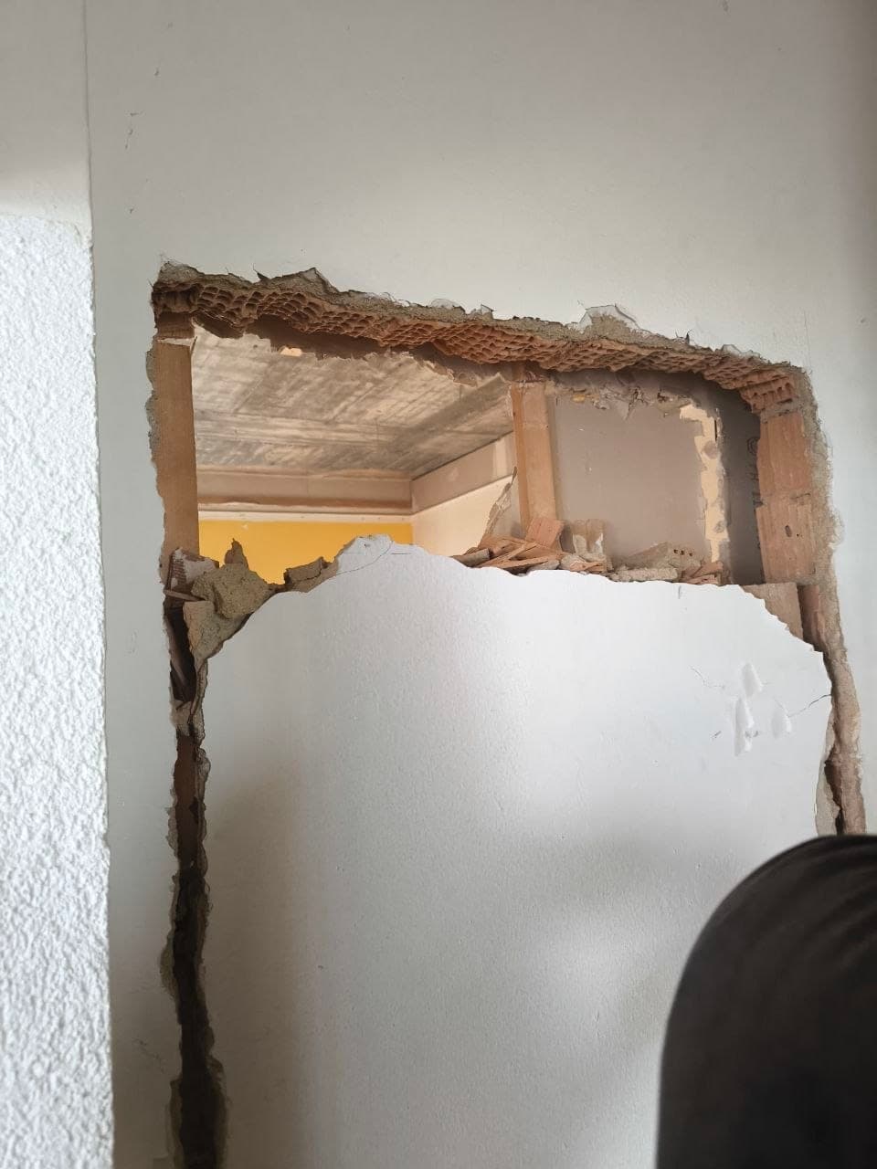 Gesamtansicht der montierten Fensterfront